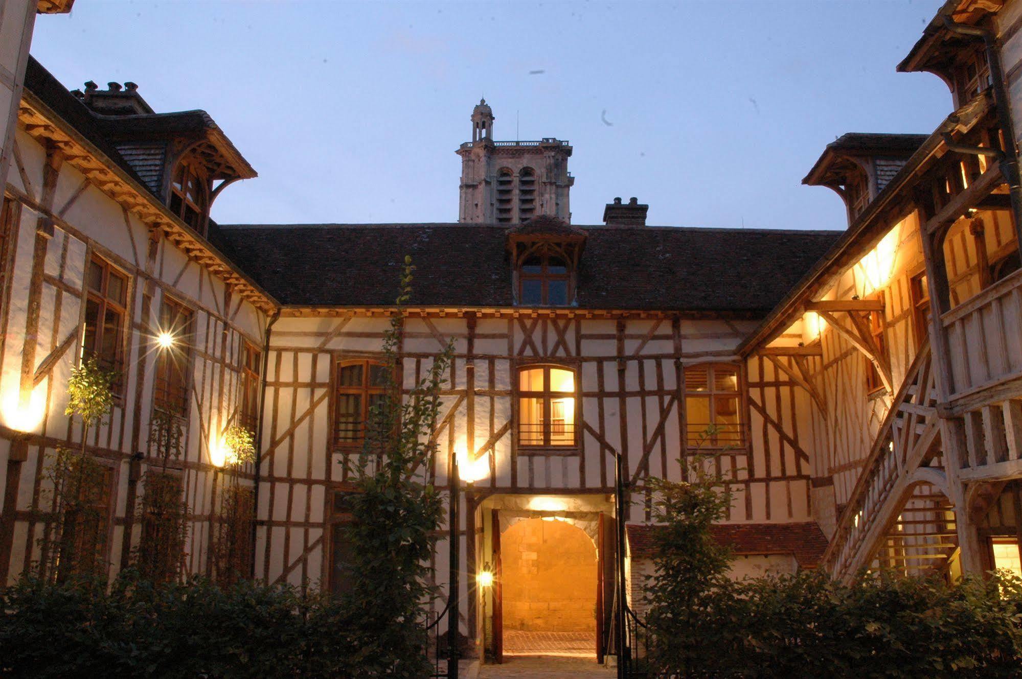 La Maison De Rhodes Hotel & Spa Troyes Esterno foto